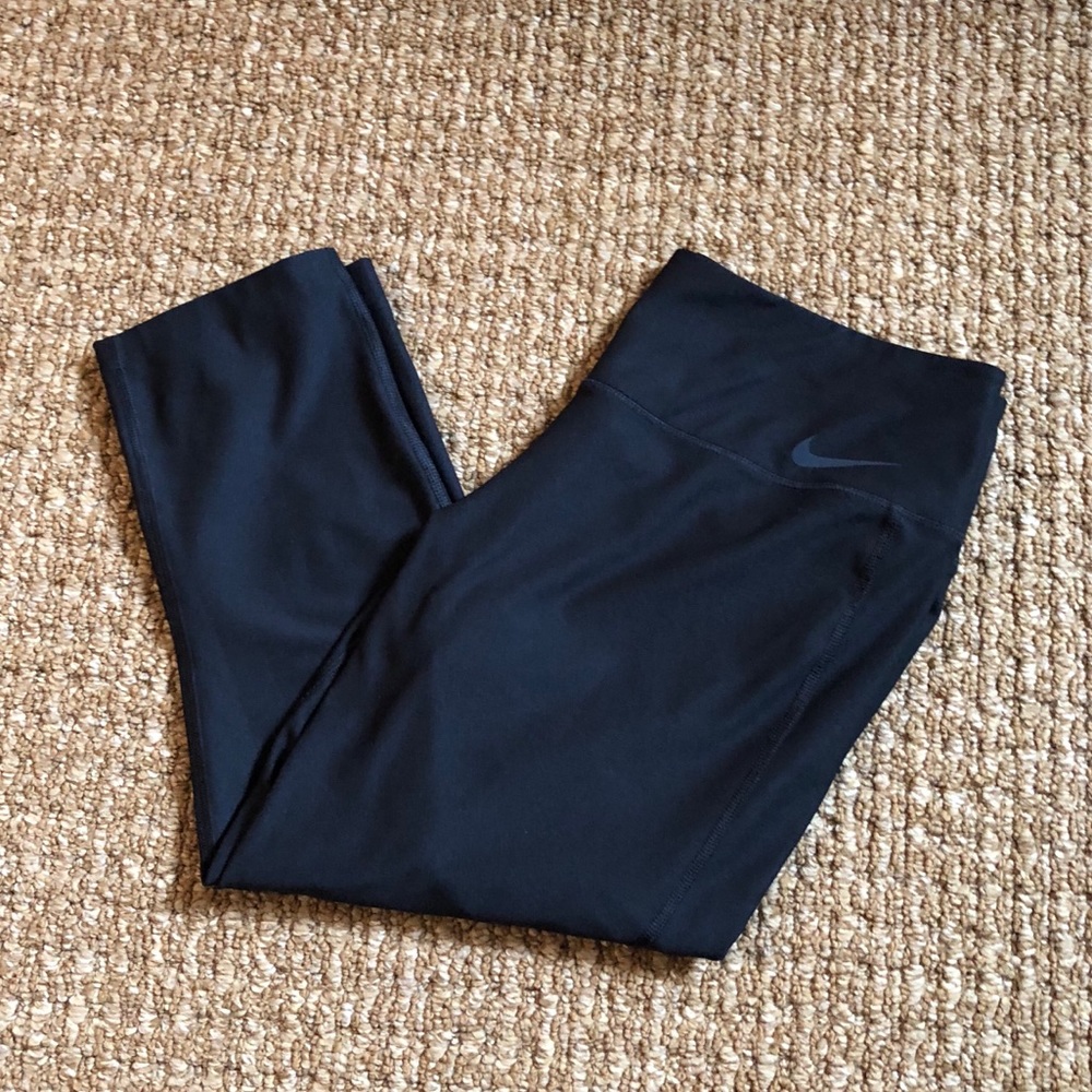 Nike Cropped Leggings